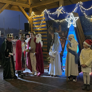 Jasełka i kiermasz bożonarodzeniowy