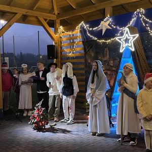 Jasełka i kiermasz bożonarodzeniowy