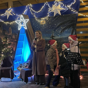 Jasełka i kiermasz bożonarodzeniowy