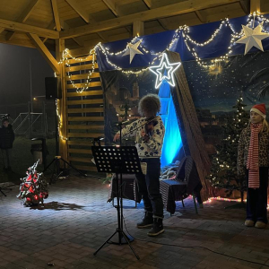 Jasełka i kiermasz bożonarodzeniowy